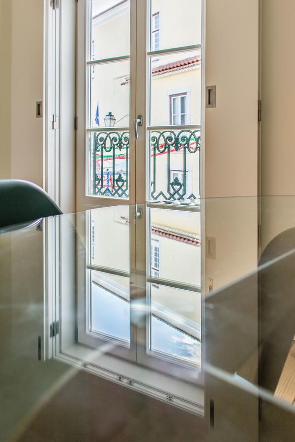 Design Apartment In Typical Alfama Лісабон Екстер'єр фото
